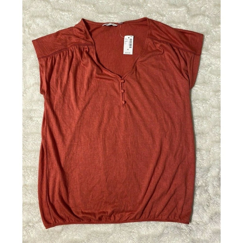 Reitmans Woman’s Red tanktop  Shirt Size Medium NWT